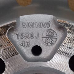 5年使ったアルミホイールです。タイヤは取り外し済みです。の画像