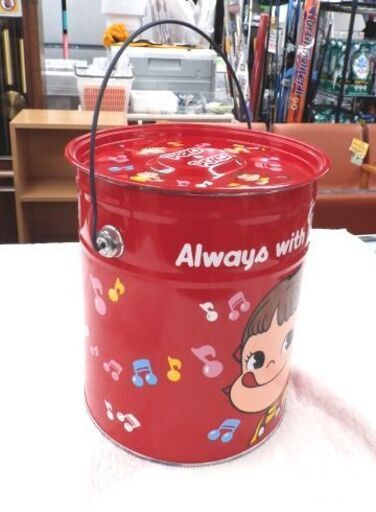 楽天市場】ペコちゃんスツール缶 2013ティッシュクッション付き【新品