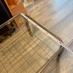 ガラステーブルの画像