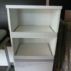 未使用/新品　訳あり特価　国産 レンジボード 完成品 食器棚 カウンター キッチン収納 スライド棚 大型レンジ対応 大川家具 木製の画像
