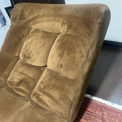 一人用のソファの画像