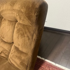 一人用のソファの画像