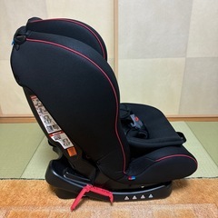 Combi 車用チャイルドシートの画像