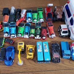 トミカ　トーマスなど　ミニカーの画像