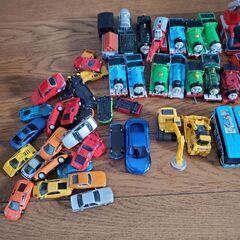 トミカ　トーマスなど　ミニカーの画像