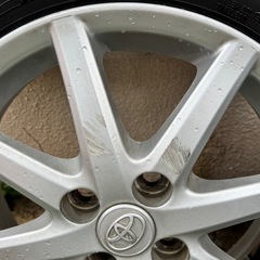 トヨタ　アクアから取外したホイールの画像
