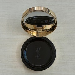 YSL ファンデーション パフなしの為低価格⚠️の画像