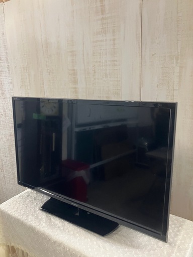 J428⭐️SHARP AQUOS 32型　2018年製　液晶テレビ　リモコン無し