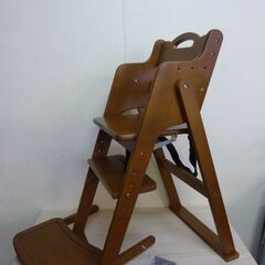 ①-3　未使用/新品　折りたたみ ベビーチェア 天然木 テーブル 立ち上がり防止 ベルト 持ち運び 高さ調整 足置きの画像