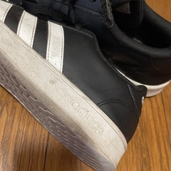 adidas スニーカー　27㎝　の画像