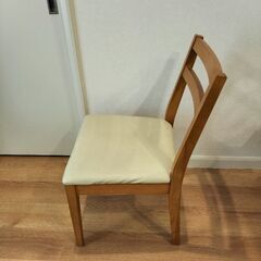 ニトリ　ダイニングチェア２脚セット　（1脚なら500円）幅45✕奥行50✕高さ82の画像