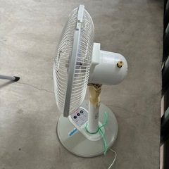 2016年製扇風機【やや訳あり】の画像