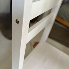 ニトリ　ダイニングチェア二脚　白色の画像