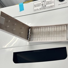 アイリスオーヤマ 全自動電気洗濯機 IAW-T504 5kg 2022年製の画像