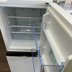 【リユ-スのサカイ広島石内店】ジモティ割！/２ドア冷蔵庫/ハイセンス/2023年製/クリ-ニング済み/HG-7160/広島市 冷蔵庫　佐伯区 冷蔵庫　南区 冷蔵庫　西区 冷蔵庫　東区 冷蔵庫　中区 冷蔵庫　安佐南区 冷蔵庫　安佐北区 冷蔵庫　安芸区 冷蔵庫　府中町 冷蔵庫　海田町 冷蔵庫　熊野町 冷蔵庫　坂町 冷蔵庫　廿日市市 冷蔵庫の画像