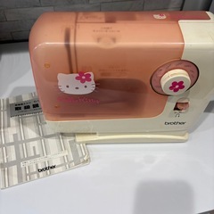 Brother ハローキティ ミシン（ジャンク品・取扱説明書付き）の画像
