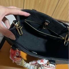 ヴィトン　オンザゴー　バッグの画像