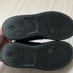 子供用NIKEのシューズの画像