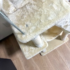 【極美品】キャットタワー ベージュ 高さ154cm 多機能 爪とぎ ハンモック付きの画像