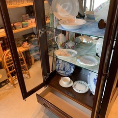 店舗・出張買取実施中★両開き　木製キャビネット　飾り棚　ガラス一段なしの画像