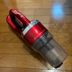 東芝スティッククリーナー&充電器の画像