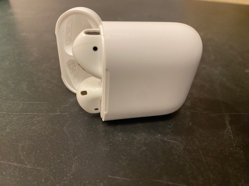 AirPods2 本体　充電ケース　保護カバー付き