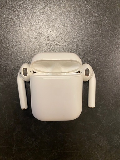 AirPods2 本体　充電ケース　保護カバー付き