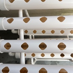 LAPOND 水耕栽培キット 室内水耕栽培 中型水耕栽セット 野菜栽培セット タイマー/自動施肥/給水 循環式ポンプ LEDライトで栽培可能 家庭菜園 ベランダ 日本語説明書付き (４列３層 108穴)の画像