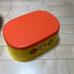 【中古】ミッフィーおまる&ステップとベビーバスの画像