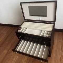 アクセサリーボックスの画像