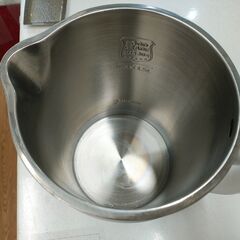 品質保証☆配達有り！！1980円 山善 ヤマゼン 電気ケトル 1.5L ホワイト 2023年製の画像