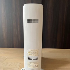 デロンギ　オイルヒーター 071221TEC　 1200W の画像
