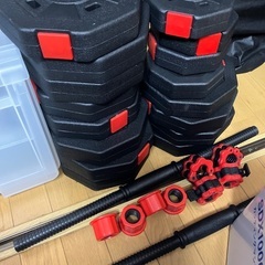 【引き取り決定済】
トレーニングベンチとダンベルの画像