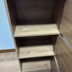 カラーボックス　扉付きの画像