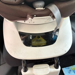 エールべべ チャイルドシートの画像