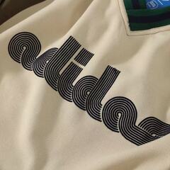 adidas×Brain Dead コラボレーション 脳死春秋モデル Vネック長袖ジャージの画像