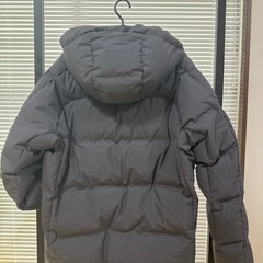 UNIQLO フード付きダウンジャケット／メンズ L（ブラック）の画像
