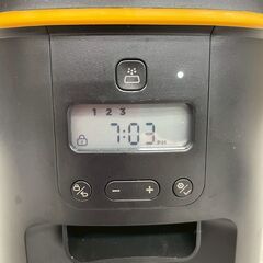 YUPOSL MUSHROOM ペット用自動給餌器 YPF01 ペット用品 ブラック 通電確認済 自動餌やり 単一3本 Y2224の画像