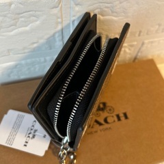コーチ　二つ折り財布　新品の画像