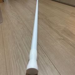 ☆募集中☆突っ張り棒　ロング　約130cm〜約216cm　ホワイト　補強板（粘着）付きの画像