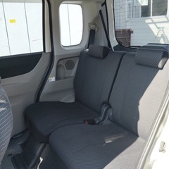 キレイなパール色のパレットです，部品取りにどうでしょうかの画像