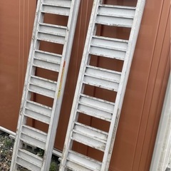 アルミブリッジ 2100mm 最大積載荷重800kg/1組 昭和 農機具 ラダー 積み込みの画像