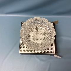 2509-17  クリスタルガラス製灰皿の画像