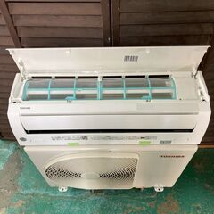 K06496 中古エアコン 東芝 2022年製 主に10畳用 冷房能力 2.8KW / 暖房能力 3.6KWの画像
