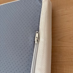 ベンチクッション✨美品
の画像