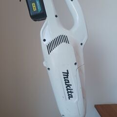 マキタ  充電式クリーナー スタンド付きの画像