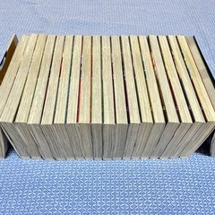 マッシュル　漫画　全巻（1〜18巻）＋公式ファンブックの画像