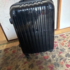 キャリーケースの画像