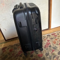 キャリーケースの画像