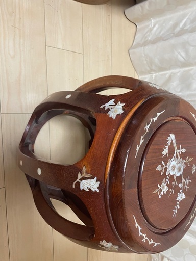 唐木 花梨 螺鈿 ざくろ 草花 蝶 スツール 花台 飾台 ヴィンテージ 李朝家具 唐木 花梨 螺鈿 ざくろ 草花 蝶 スツール 花台 飾台